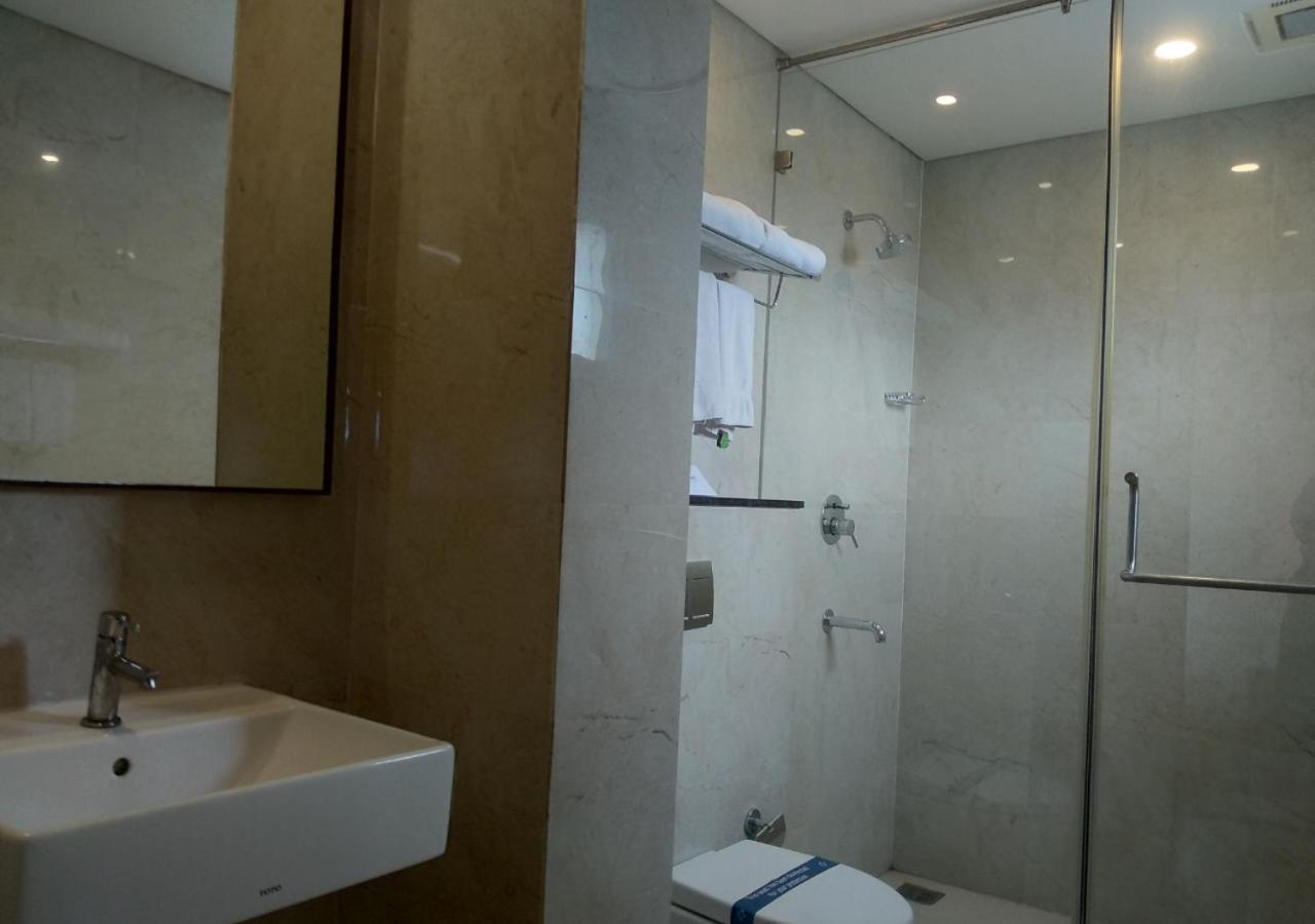 Grand Arcadia Hotel Tiruchirappalli Ngoại thất bức ảnh