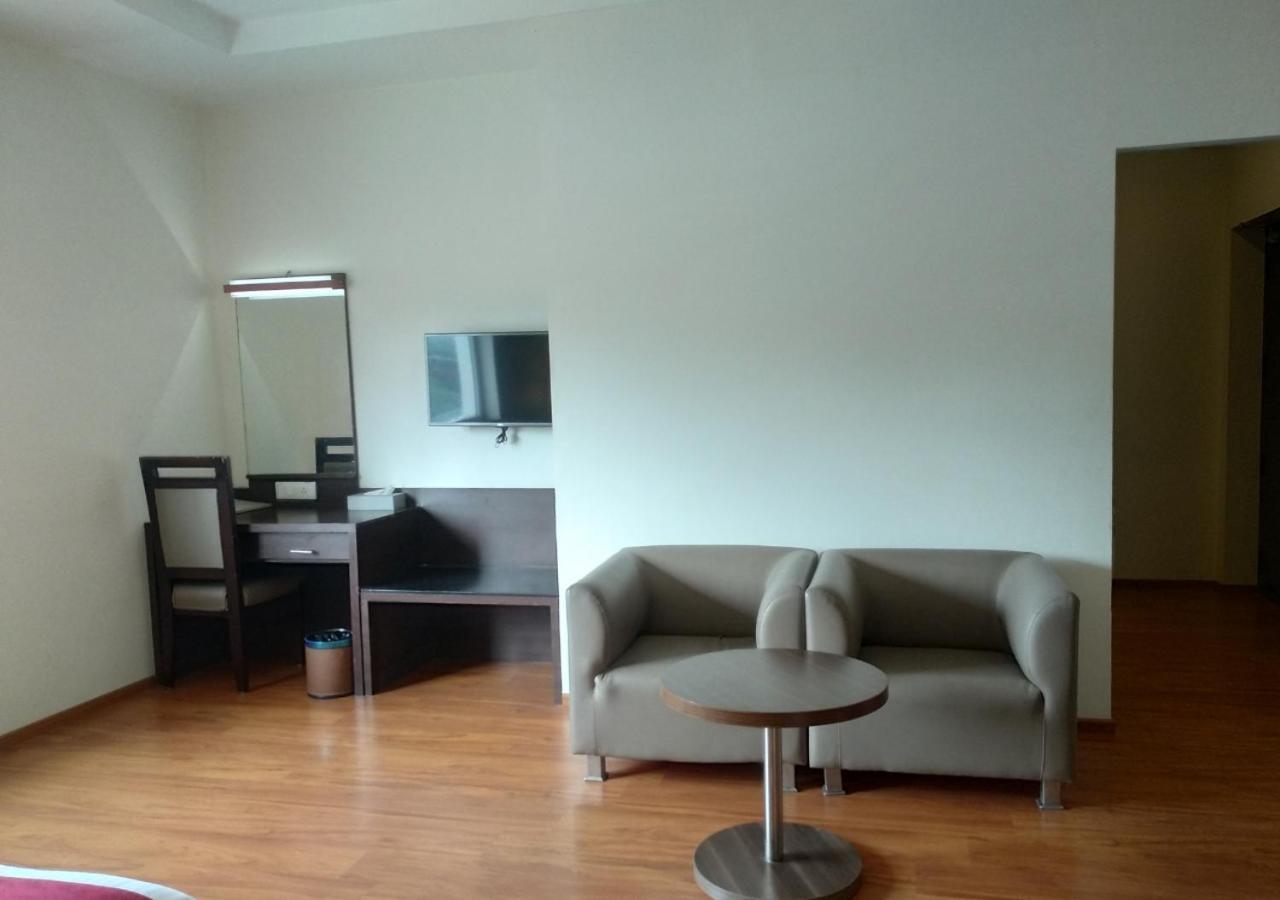 Grand Arcadia Hotel Tiruchirappalli Ngoại thất bức ảnh