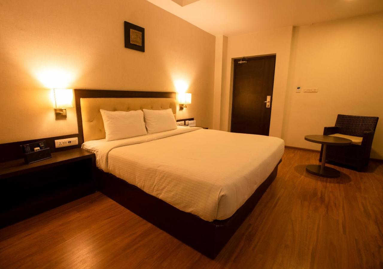 Grand Arcadia Hotel Tiruchirappalli Ngoại thất bức ảnh