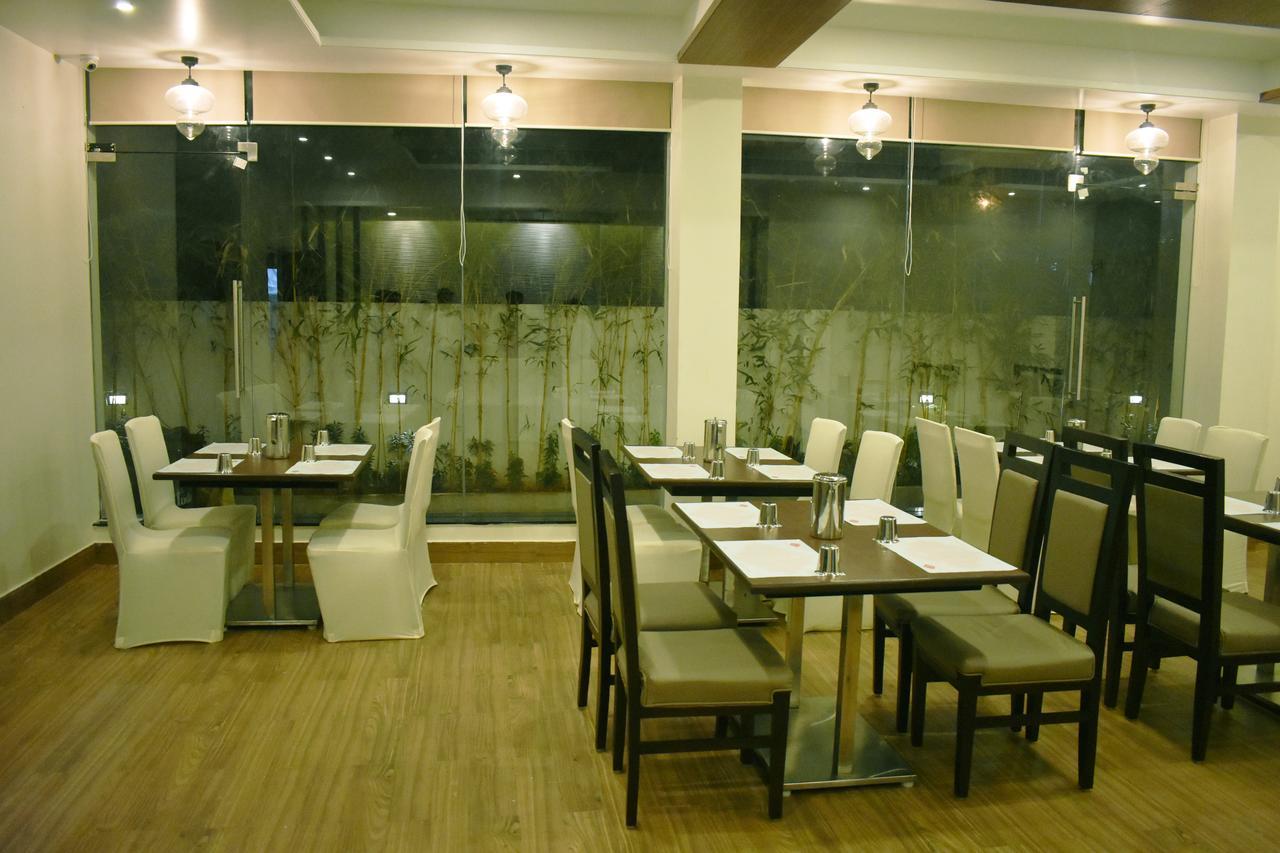 Grand Arcadia Hotel Tiruchirappalli Ngoại thất bức ảnh
