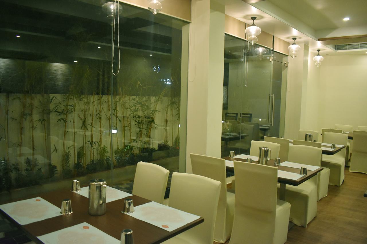Grand Arcadia Hotel Tiruchirappalli Ngoại thất bức ảnh